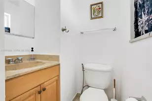 8020 N Colony Circle N, Tamarac, FL 33321 - Photo 9