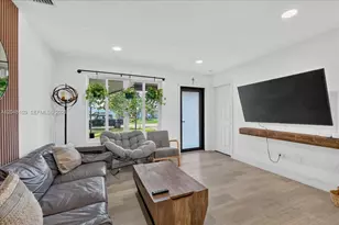 1131 N 75th Ave, Hollywood, FL 33024 - Photo 3