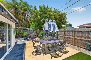 1131 N 75th Ave, Hollywood, FL 33024 - Photo 21