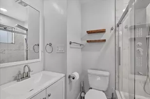 1131 N 75th Ave, Hollywood, FL 33024 - Photo 17