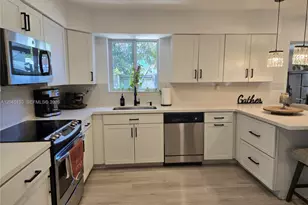 1131 N 75th Ave, Hollywood, FL 33024 - Photo 1