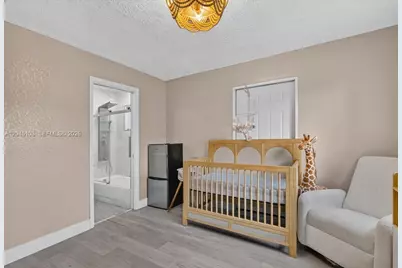 1131 N 75th Ave, Hollywood, FL 33024 - Photo 15
