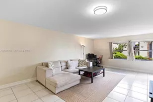 571 NW 107th Ave, Miami, FL 33172 - Photo 7