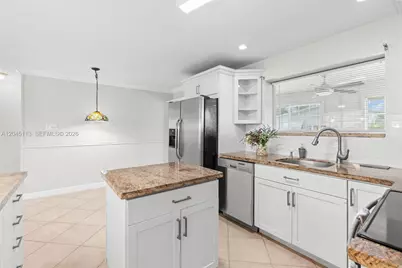 795 NW 73rd Ave, Margate, FL 33063 - Photo 9