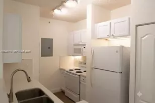 6001 SW 70th St, South Miami, FL 33143 - Photo 5