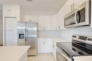 10004 SW 231st Ln, Cutler Bay, FL 33190 - Photo 1