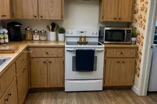 6145 Hayes St, Hollywood, FL 33024 - Photo 11