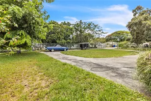 6145 Hayes St, Hollywood, FL 33024 - Photo 11