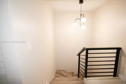 8985 Palm Tree Ln #8985, Pembroke Pines, FL 33024 - Photo 9