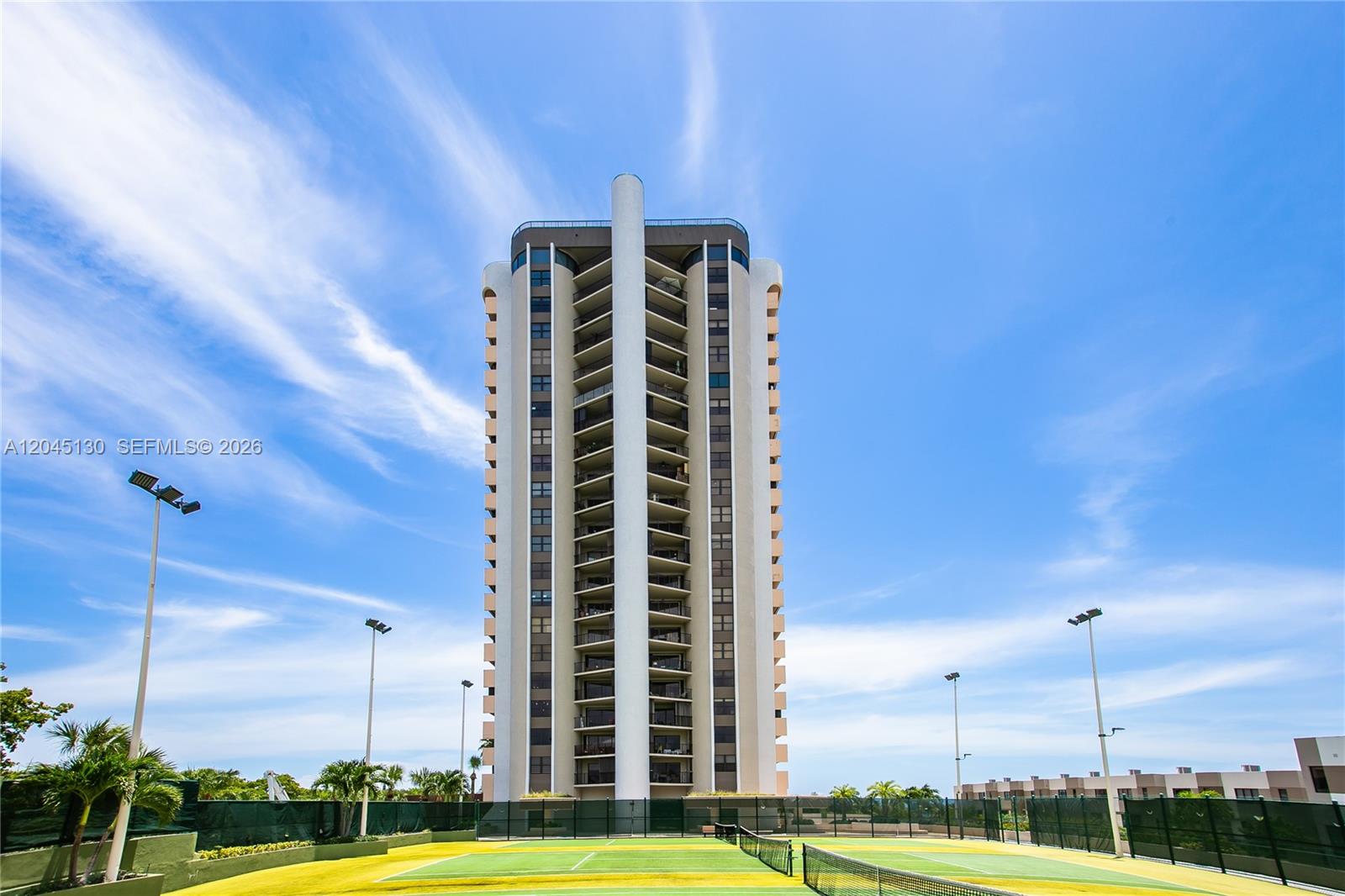 1800 NE 114th St #1207 - 1800 NE 114th St #1207, Miami, FL 33181 Luxury Property | Jose Angel Pina