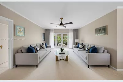 8340 SW 151st St, Palmetto Bay, FL 33158 - Photo 9