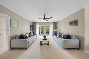 8340 SW 151st St, Palmetto Bay, FL 33158 - Photo 9