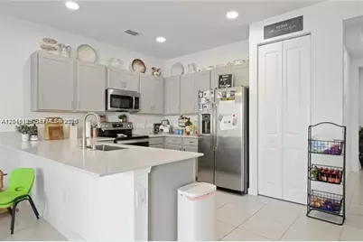 2014 Sugar Maple Dr #2014, Riviera Beach, FL 33410 - Photo 25