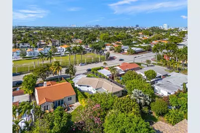 1724 71st St, Miami Beach, FL 33141 - Photo 33