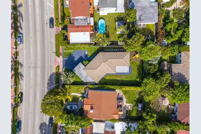 1724 71st St, Miami Beach, FL 33141 - Photo 25