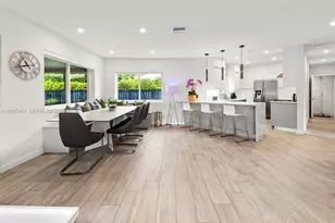 1724 71st St, Miami Beach, FL 33141 - Photo 3