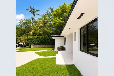 2 NE 91st St, Miami Shores, FL 33138 - Photo 5