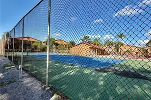 8010 NW 27th Pl, Sunrise, FL 33322 - Photo 15