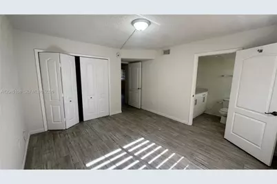 7439 W 22nd Ave #103, Hialeah, FL 33016 - Photo 11