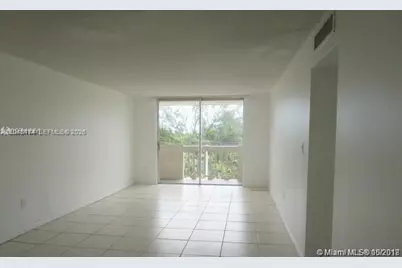1800 Sans Souci Blvd #317, North Miami, FL 33181 - Photo 7