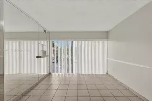 9390 W Flagler St, Miami, FL 33174 - Photo 7