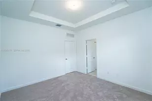 270 SW 159th Pl, Pembroke Pines, FL 33027 - Photo 23