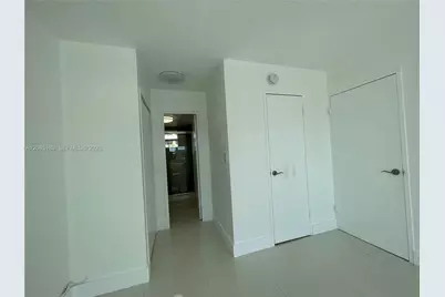 220 Kings Point Dr #502, Sunny Isles Beach, FL 33160 - Photo 9