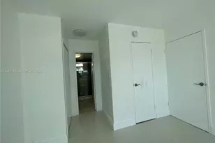 220 Kings Point Dr, Sunny Isles Beach, FL 33160 - Photo 9