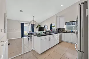 4461 NW 20th Ave, Oakland Park, FL 33309 - Photo 11