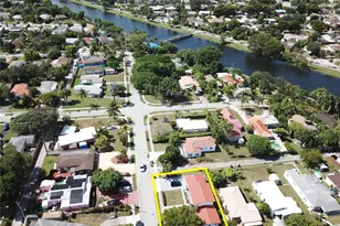 17880 NE 13th Ave, North Miami Beach, FL 33162 - Photo 3