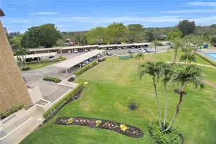 555 NW 4th Ave, Boca Raton, FL 33432 - Photo 17