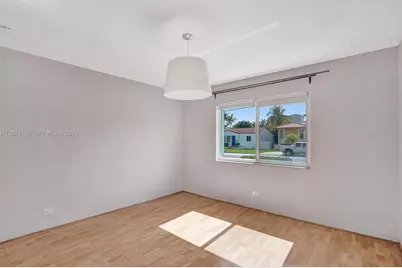9040 Carlyle Ave, Surfside, FL 33154 - Photo 25