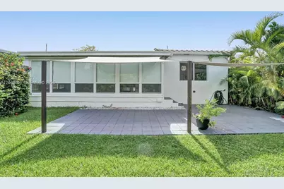 9040 Carlyle Ave, Surfside, FL 33154 - Photo 37