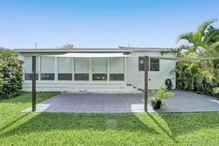 9040 Carlyle Ave, Surfside, FL 33154 - Photo 37
