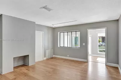 9040 Carlyle Ave, Surfside, FL 33154 - Photo 9