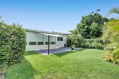 9040 Carlyle Ave, Surfside, FL 33154 - Photo 39