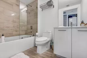 1300 Brickell Bay Dr, Miami, FL 33131 - Photo 9