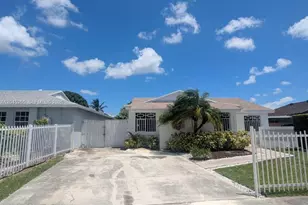 12335 SW 193rd St, Miami, FL 33177 - Photo 1