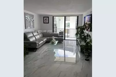 9686 Fontainebleau Blvd #504, Miami, FL 33172 - Photo 3