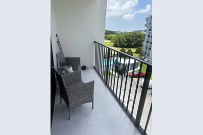 9686 Fontainebleau Blvd #504, Miami, FL 33172 - Photo 21