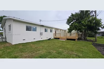 1233 SW Avenue C Pl, Belle Glade, FL 33430 - Photo 21