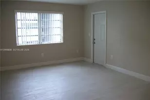 13900 Lake Placid Ct, Miami Lakes, FL 33014 - Photo 9
