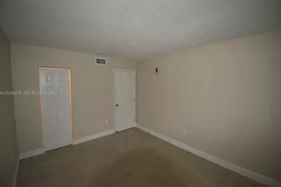 13900 Lake Placid Ct #A24, Miami Lakes, FL 33014 - Photo 9