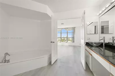 3530 Mystic Pointe Dr #3206, Aventura, FL 33180 - Photo 11