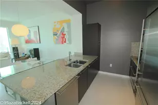 950 Brickell Bay Dr, Miami, FL 33131 - Photo 19