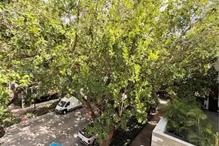 360 Meridian Ave, Miami Beach, FL 33139 - Photo 17