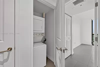 1600 NE 1st Ave #1210, Miami, FL 33132 - Photo 13