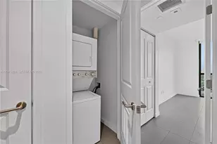 1600 NE 1st Ave, Miami, FL 33132 - Photo 13