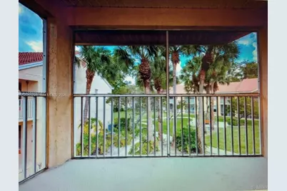 1040 Coral Club Dr #1040, Coral Springs, FL 33071 - Photo 9