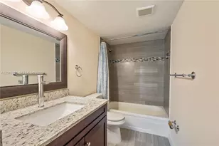 5530 NW 44th St, Lauderhill, FL 33319 - Photo 7